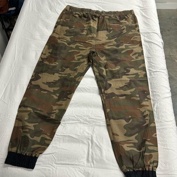 We Are Massiv Camo Joggers Streetwear Limited Edition Unisex Size XL - Picture 4 of 12